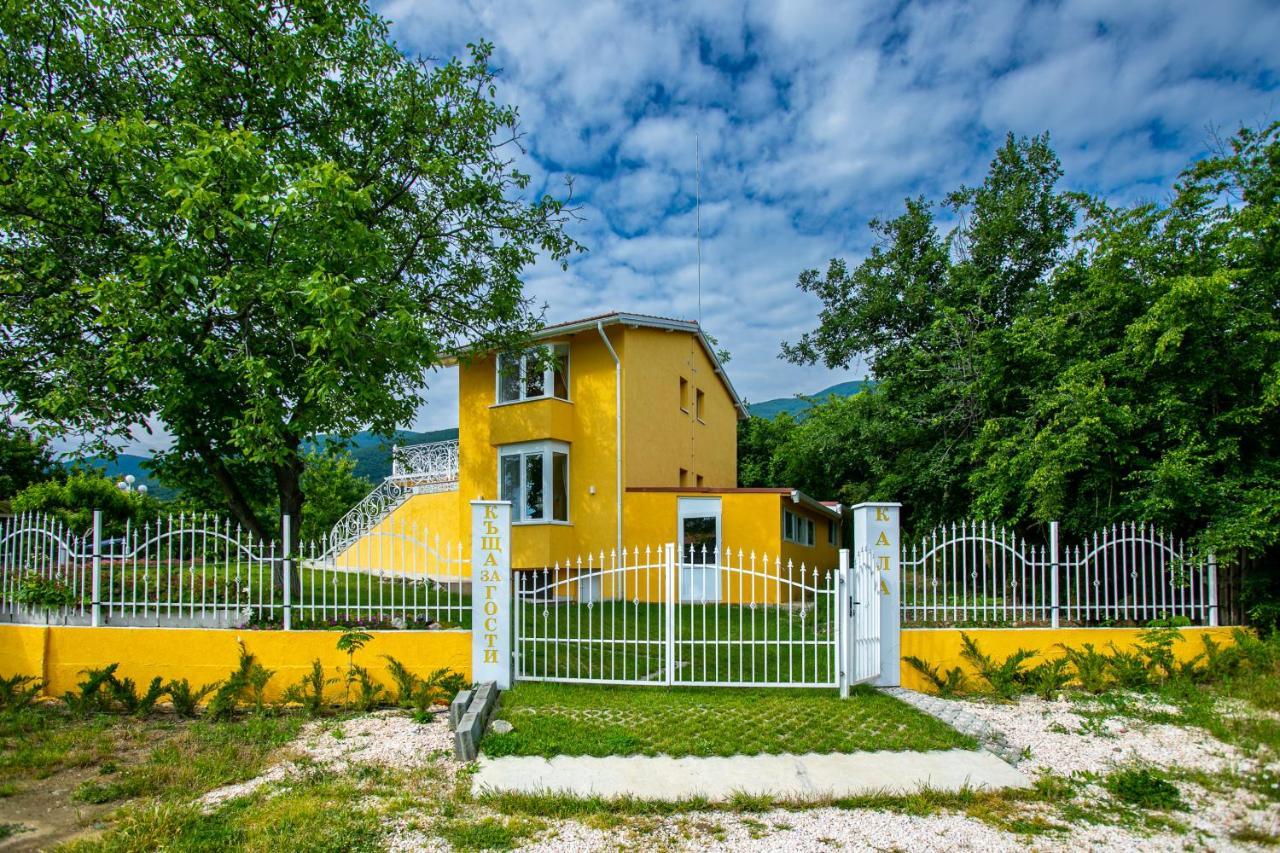 Къща за гости Кала Паталеница Екстериор снимка